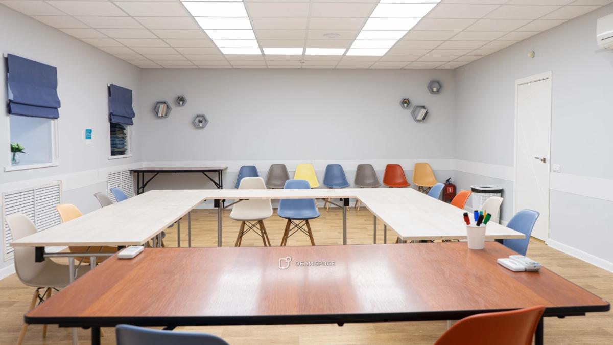 Зал для бизнес-тренингов, лекций, мастер-классов на Маяковской - Фото №2