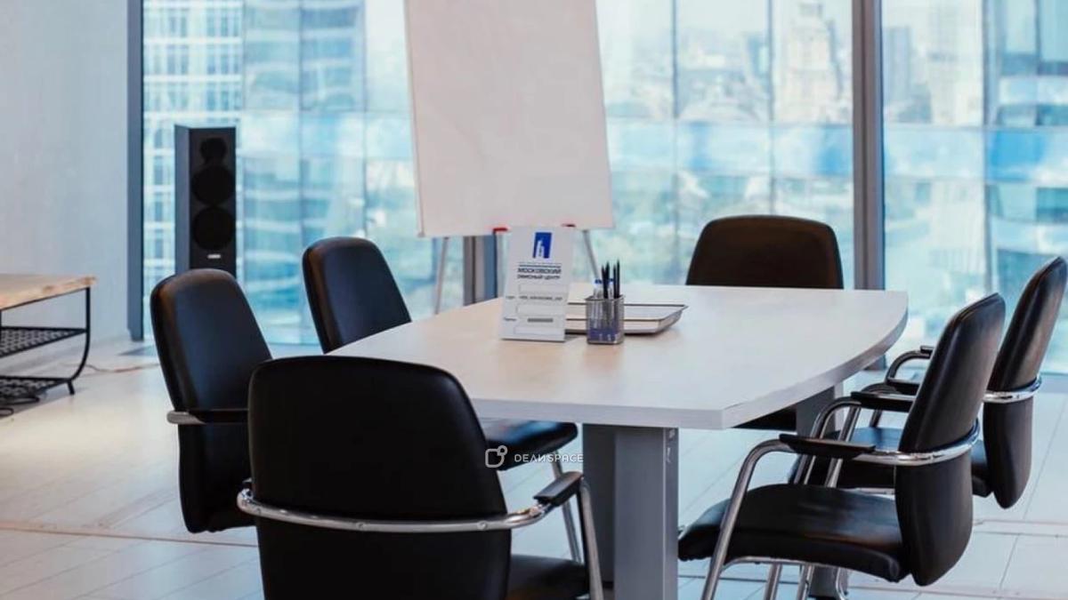 Переговорная Восток в Москва-Сити - Фото №1