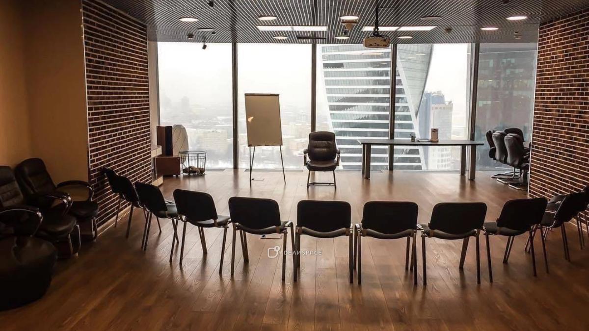 Видовая переговорная для закрытых встреч в Москва-Сити - Фото №9