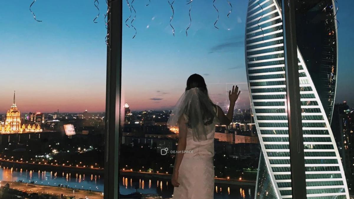 Лофт "Красный" в Москва-Сити - Фото №2