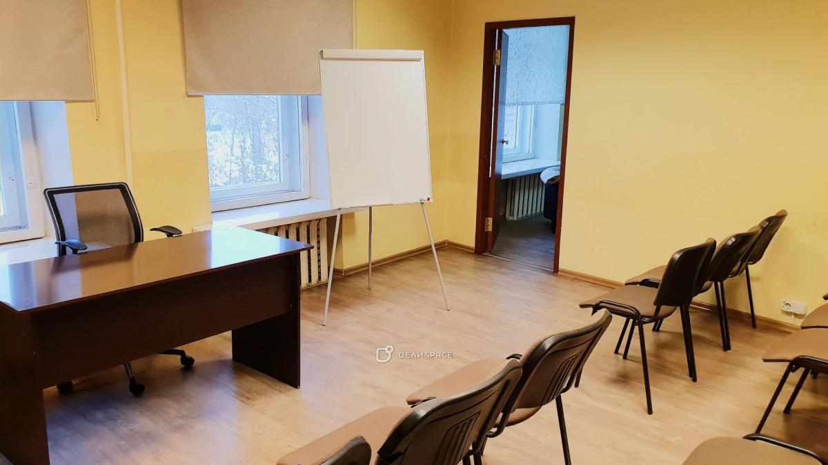 Зал с тренерской для мастер-классов, тренингов, семинаров, лекций на Краснопресненской №1 - Фото №1