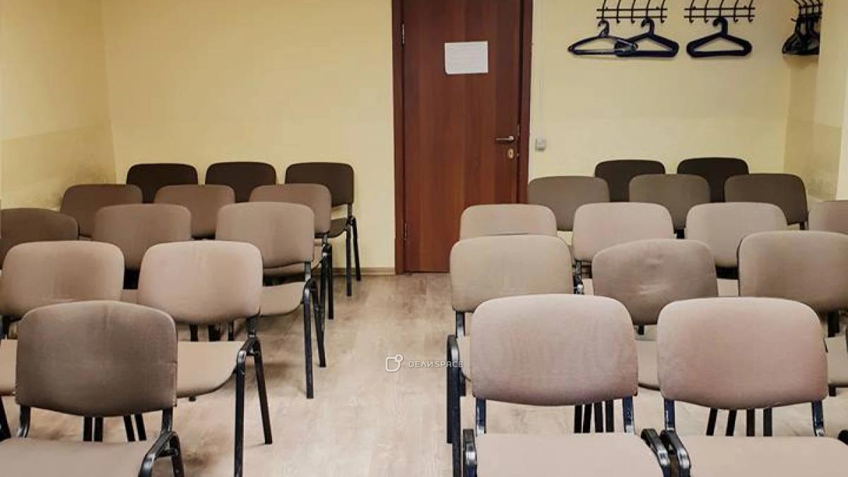 Зал с тренерской для мастер-классов, тренингов, семинаров, лекций на Краснопресненской №1 - Фото №2
