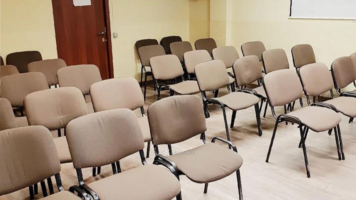 Зал с тренерской для мастер-классов, тренингов, семинаров, лекций на Краснопресненской №1 - Фото №3