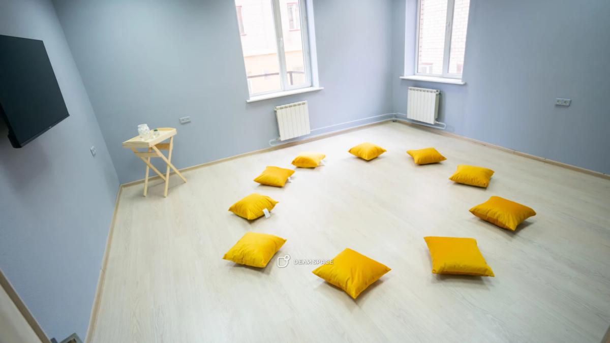 Зал Равновесие для тренингов, мастер-классов, семинаров на Чкаловской - Фото №2