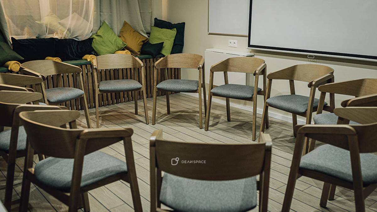 Зал для лекций и групповых занятий на Новаторской - Фото №9