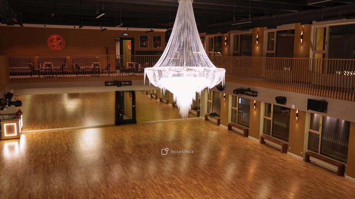 Роскошный большой танцевальный зал "Гранд" в Хорошево-Мневники - Фото №1