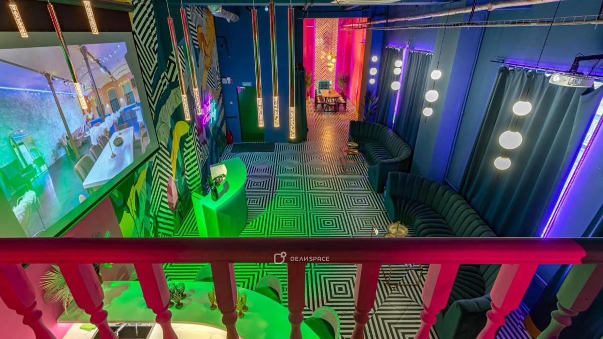 Лофт "Мира" на двух уровнях с кухней на Бауманской - Фото №10