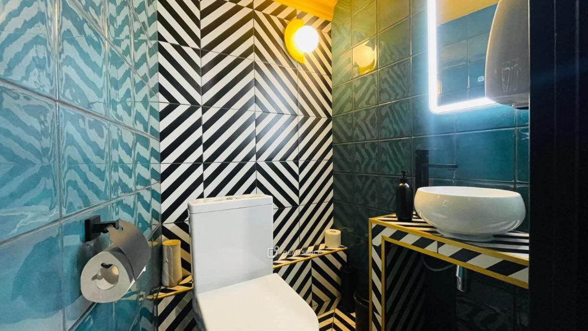 Лофт "Мира" на двух уровнях с кухней на Бауманской - Фото №11