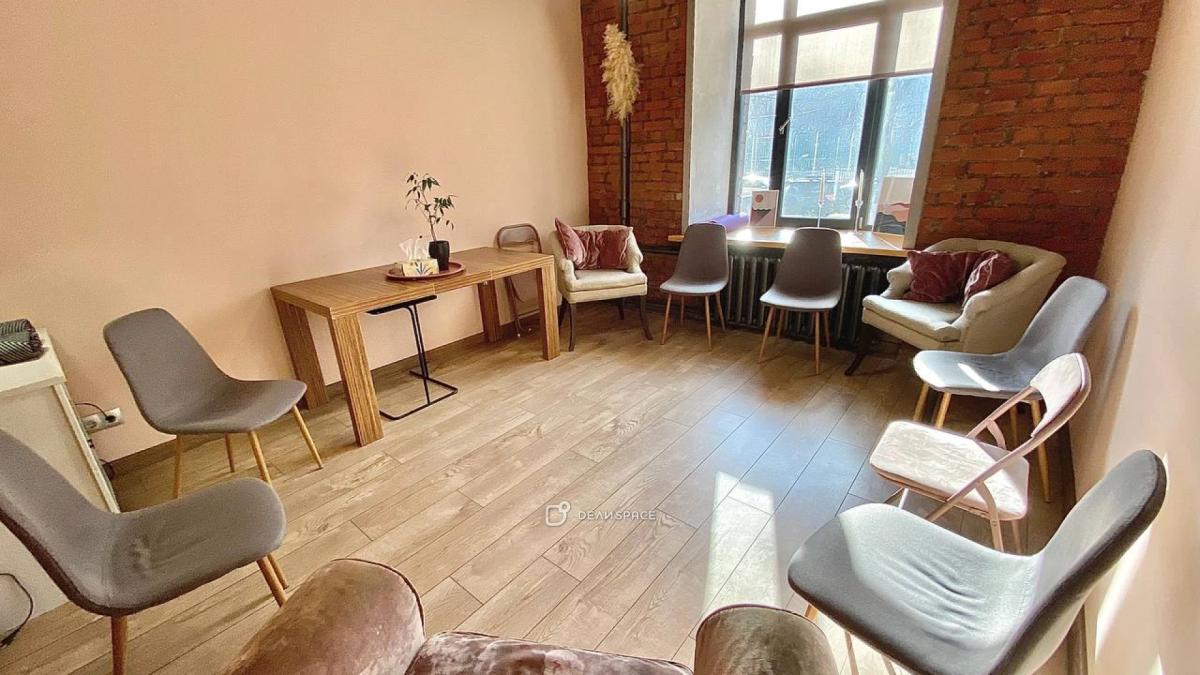 Камерный Pink лофт для психологии и творчества на Семёновской - Фото №3