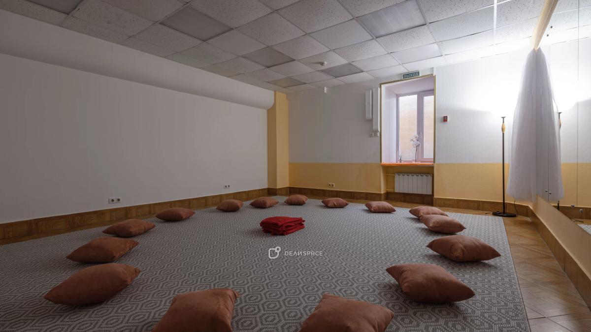 Вип-зал "Апартаменты" для тренигов, деловых и дружеских встреч, курсов, семинаров, телесных практик м. Новослободская - Фото №6