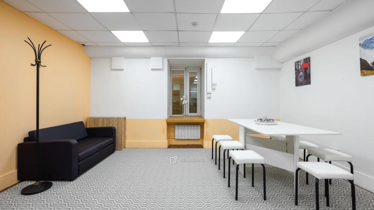 Вип-зал "Апартаменты" для тренигов, деловых и дружеских встреч, курсов, семинаров, телесных практик м. Новослободская - Фото №9