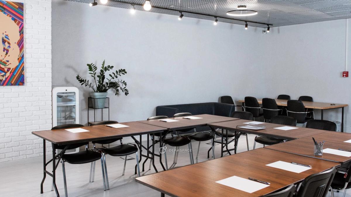 Переговорная Восток в Москва-Сити - Фото №11