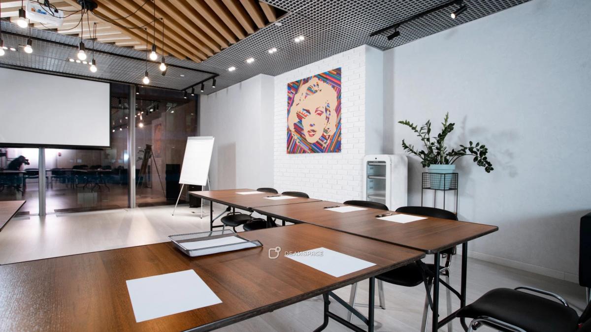 Переговорная Восток в Москва-Сити - Фото №12