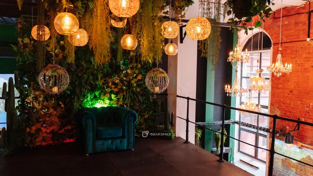 Трехуровневый лофт Plant House с кухней и верандой на Бауманской - Фото №1