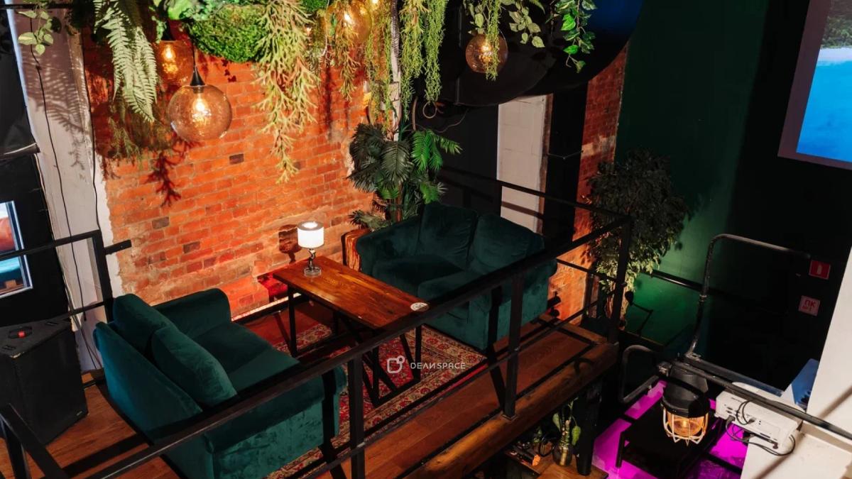 Трехуровневый лофт Plant House с кухней и верандой на Бауманской - Фото №15