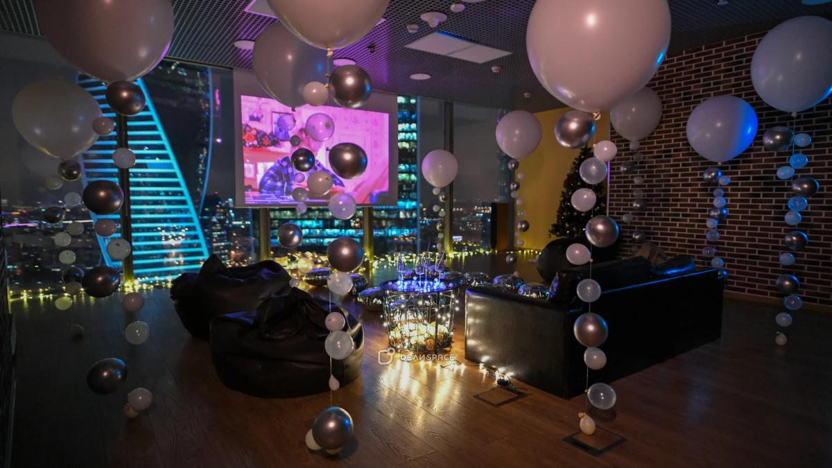 Лофт "Красный" в Москва-Сити - Фото №8