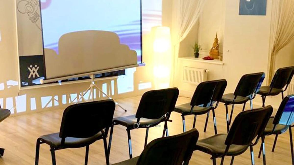 Большой зал 70 м. на Кропоткинской для тренингов, лекций и семинаров - Фото №2