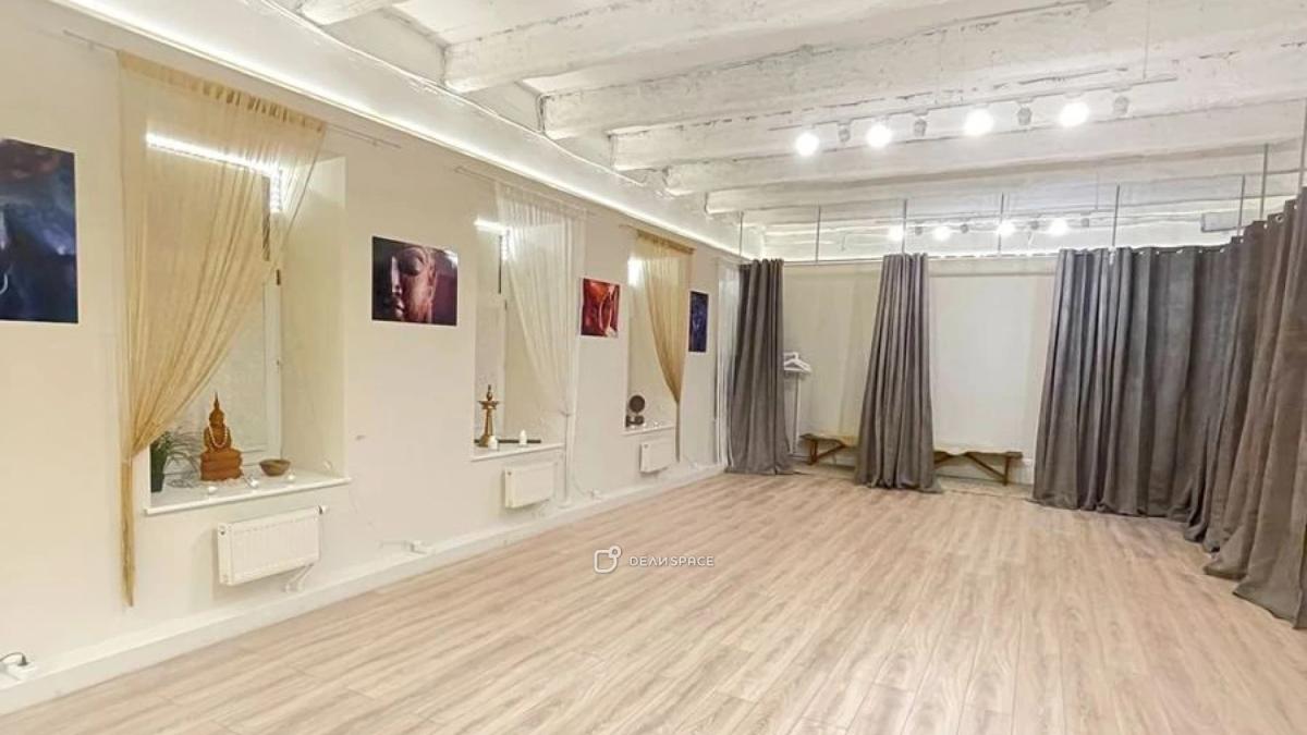 Большой зал 70 м. на Кропоткинской для тренингов, лекций и семинаров - Фото №3