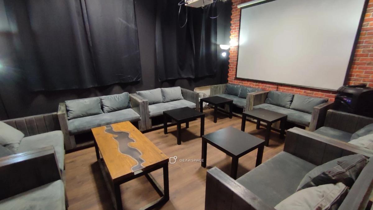 Лофт "Типичный Питер"  м. Площадь Александра Невского - Фото №1