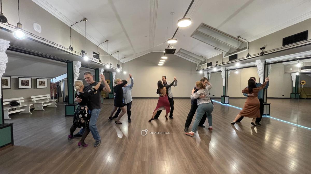 Танцевальный зал SkyDance м. Елизаровская - Фото №5