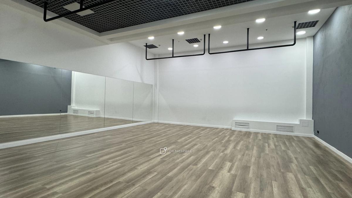 Зал для танцев, йоги, растяжки, спорта Studio 4 на Пражской - Фото №1