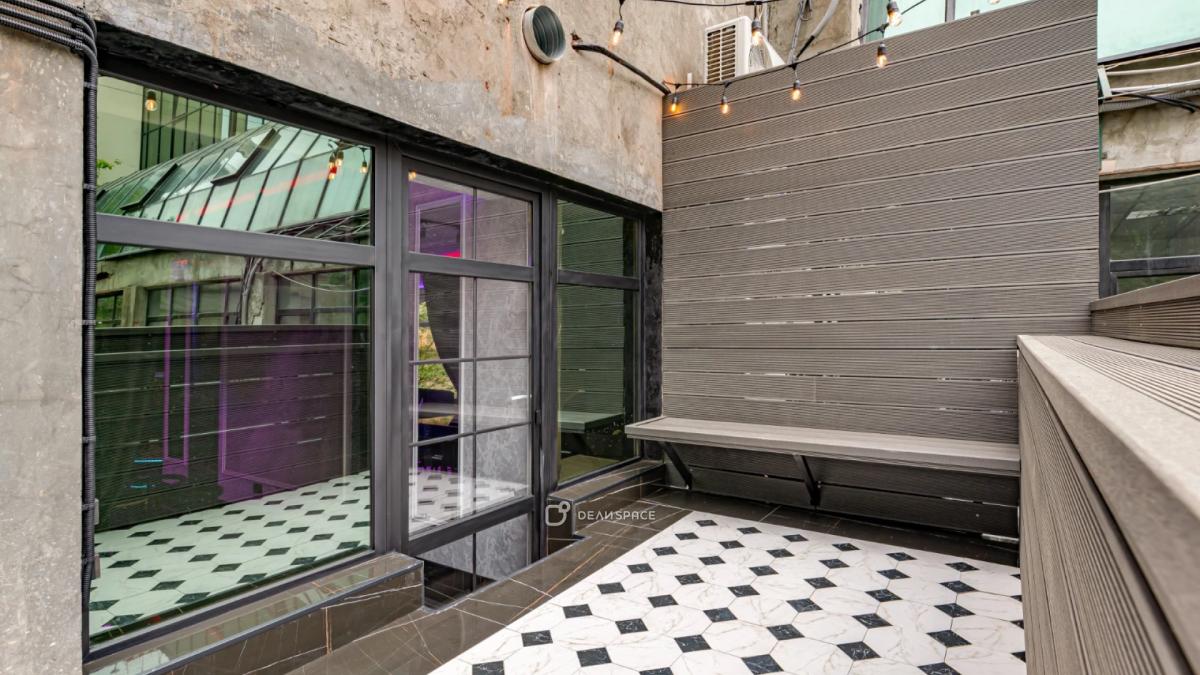 Уютный лофт МЕСТО с выходом на веранду в стиле НЕО КЛАССИКА на Бауманской - Фото №2