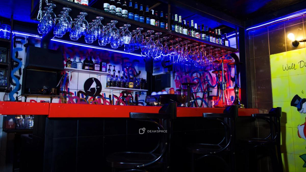 Двухэтажный лофт с баром и караоке - Фото №10