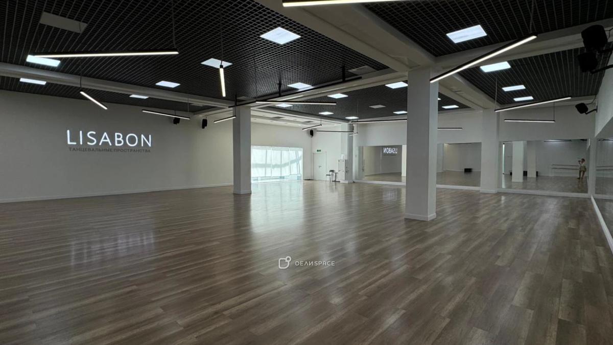 Большой зал 330 кв. для конференций на Пражской - Фото №6