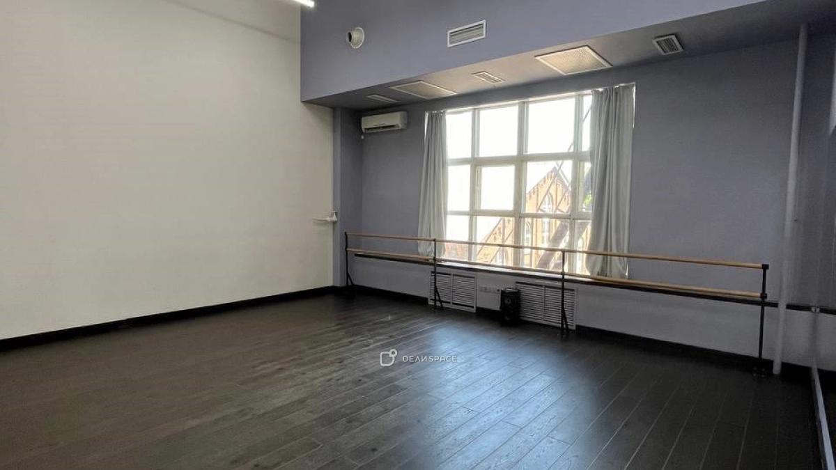 Танцевальный зал "Танцуй Тут" на Курской 4 - Фото №2