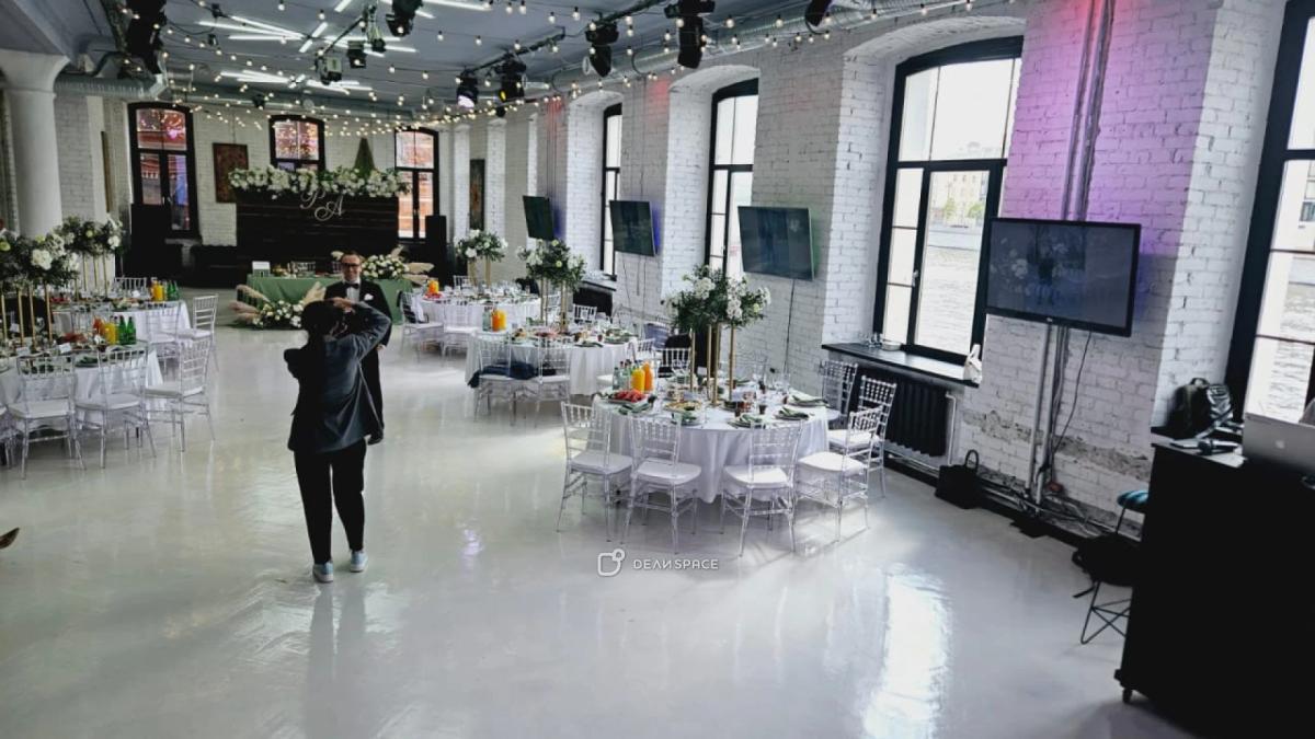 Лофт для бизнес - мероприятий на набережной в центре Москвы - Фото №4