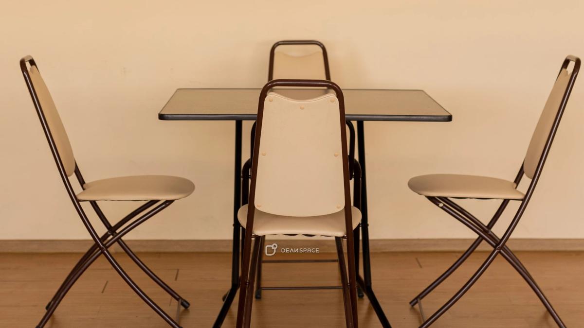 Просторный зал на 200 человек для конференций, лекций и презентаций в Академии Кантаты - Фото №4