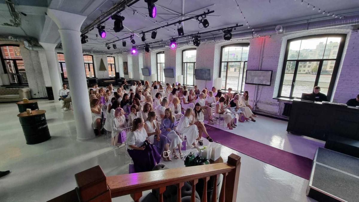 Лофт для бизнес - мероприятий на набережной в центре Москвы - Фото №11