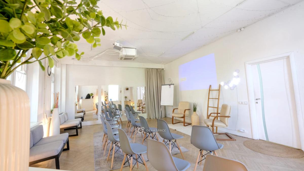 Светлый лофт Sweetie для бизнес - встреч в центре Москвы - Фото №1