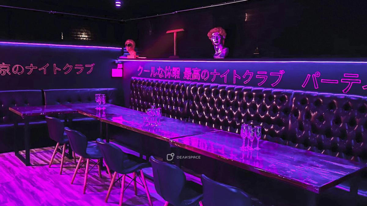Японский киберпанк в лофте Tokio Night Club с караоке и PS 5 - Фото №10