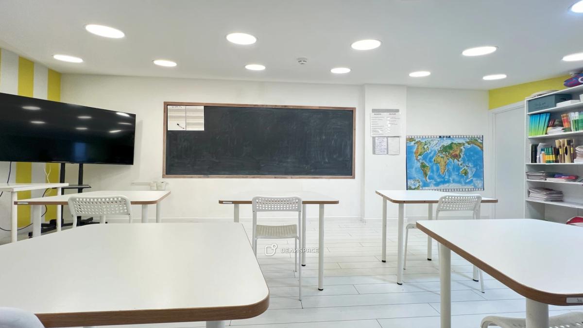 Зал с мансардой на Таганке - Фото №5