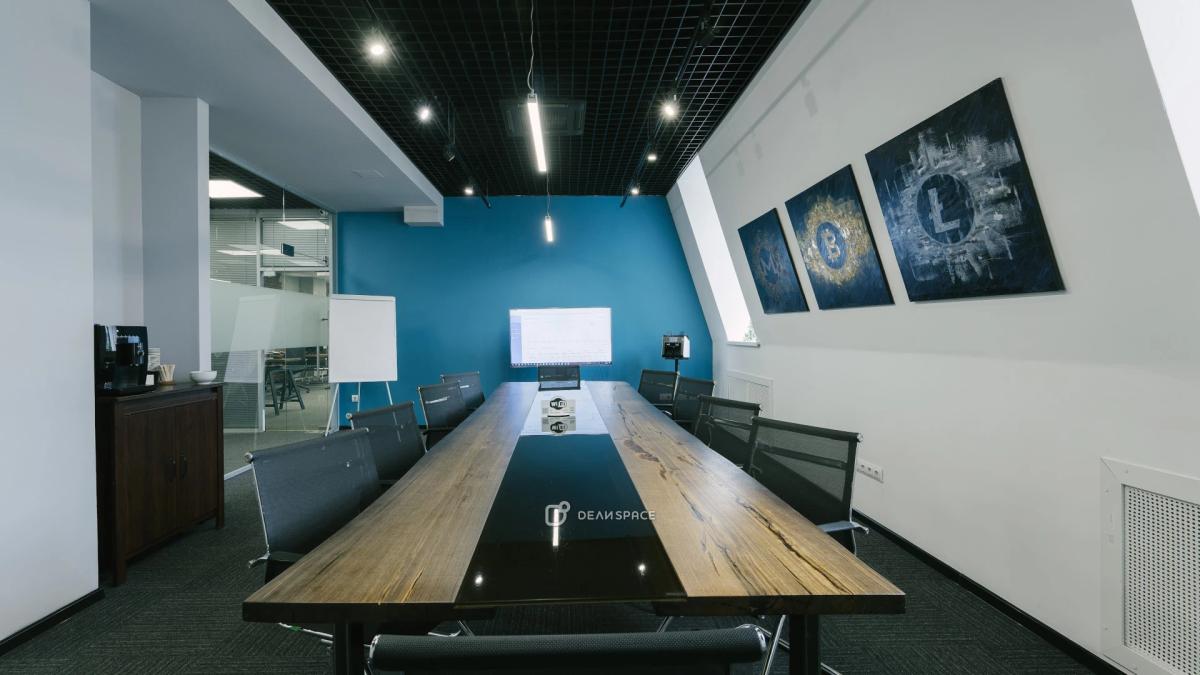 Большая переговорная на 12 человек в коворкинге Bloks на Павелецкой - Фото №1