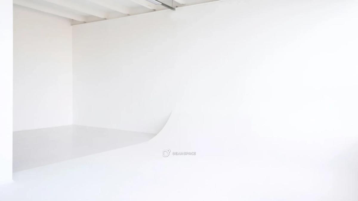 Фотозал Hot Yellow с циклорамой и зоной с песком на Электрозаводской - Фото №5