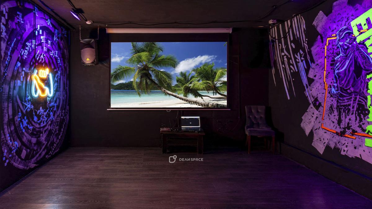 Лофт для вечеринок West Side VIP с караоке и PS 5 - Фото №7