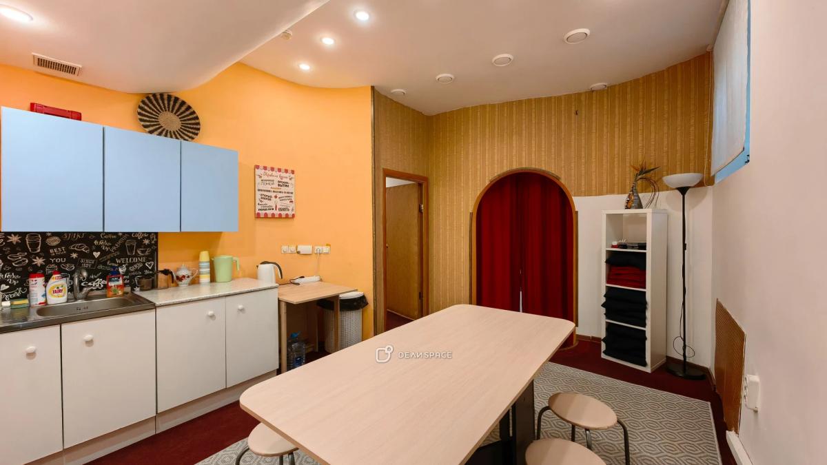 Зал "Овальный" с мини-сценой и кухней для тренингов, семинаров, мастер-классов, деловых и дружеских встреч м. Новослободская - Фото №5