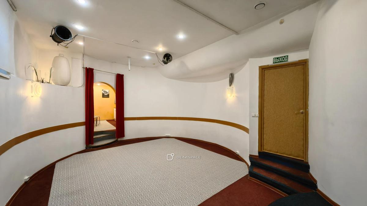 Зал "Овальный" с мини-сценой и кухней для тренингов, семинаров, мастер-классов, деловых и дружеских встреч м. Новослободская - Фото №7