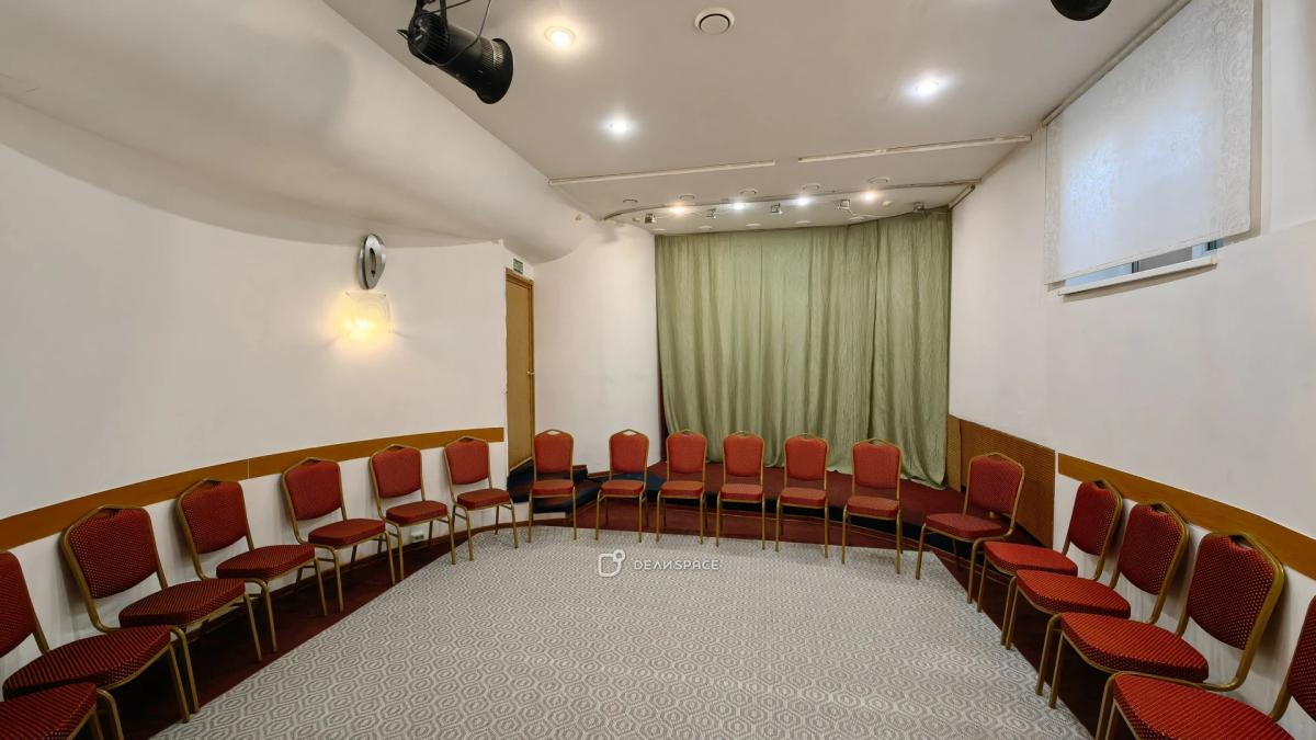 Зал "Овальный" с мини-сценой и кухней для тренингов, семинаров, мастер-классов, деловых и дружеских встреч м. Новослободская - Фото №14