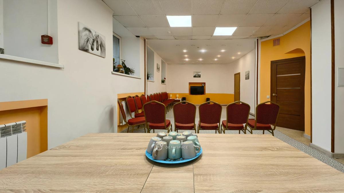 Зал "Конференц" для тренингов, семинаров, для деловых и дружеских встреч м. Новослободская - Фото №9