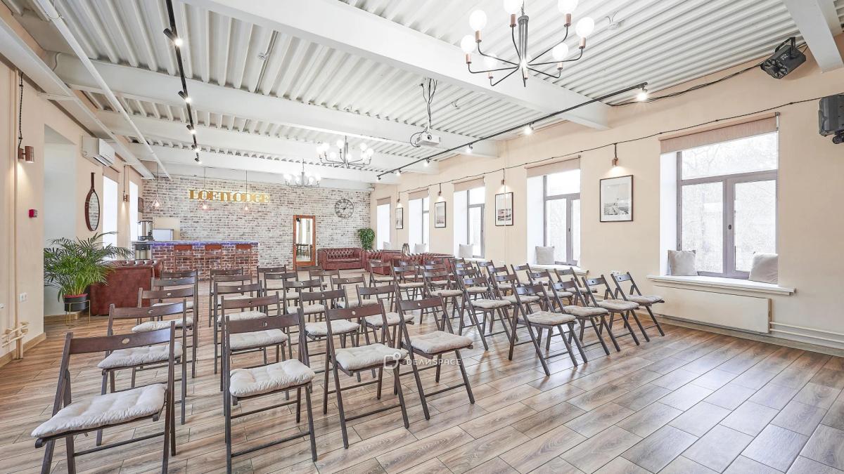 Зал для лекций Loft Lodge 5 у метро Бауманская - Фото №3