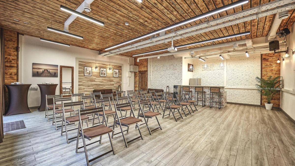Зал для мастер-классов и тренингов Loft Lodge 8 на Алексеевской - Фото №3