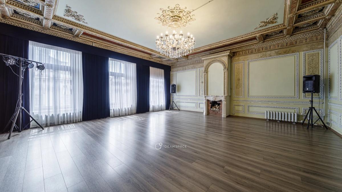 Уникальный зал J&M LOFT в самом центре Петербурга - Фото №1