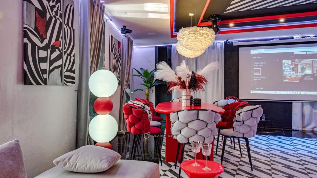 Лофт "Марти" черно-белая геометрия с футуристичным красным - Фото №5