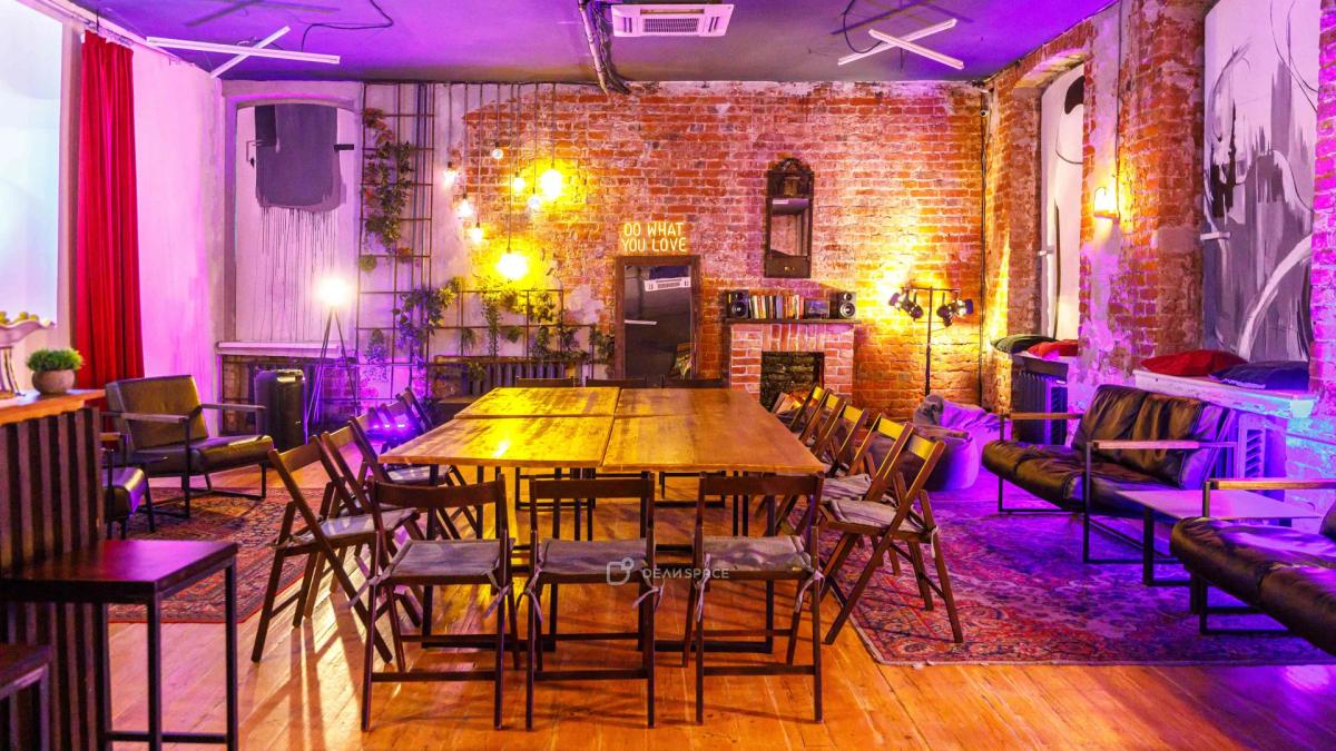 Кирпичный лофт с камином в центре Москвы - Фото №7