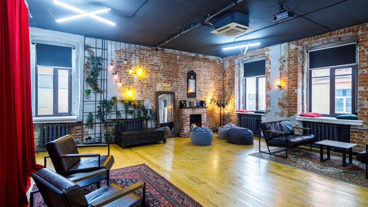 Кирпичный лофт с камином в центре Москвы - Фото №9