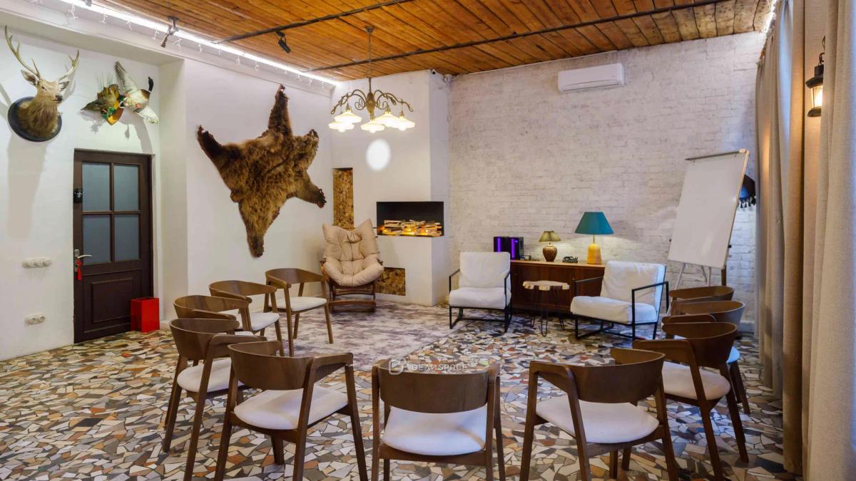 Деревянный лофт, зал для бизнес-встреч в центре Москвы - Фото №3