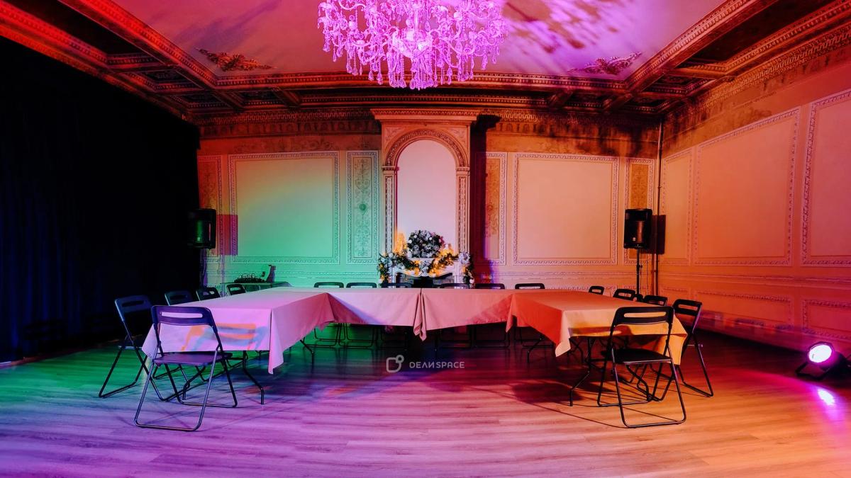 Банкетный зал J&M LOFT в самом центре Петербурга - Фото №1